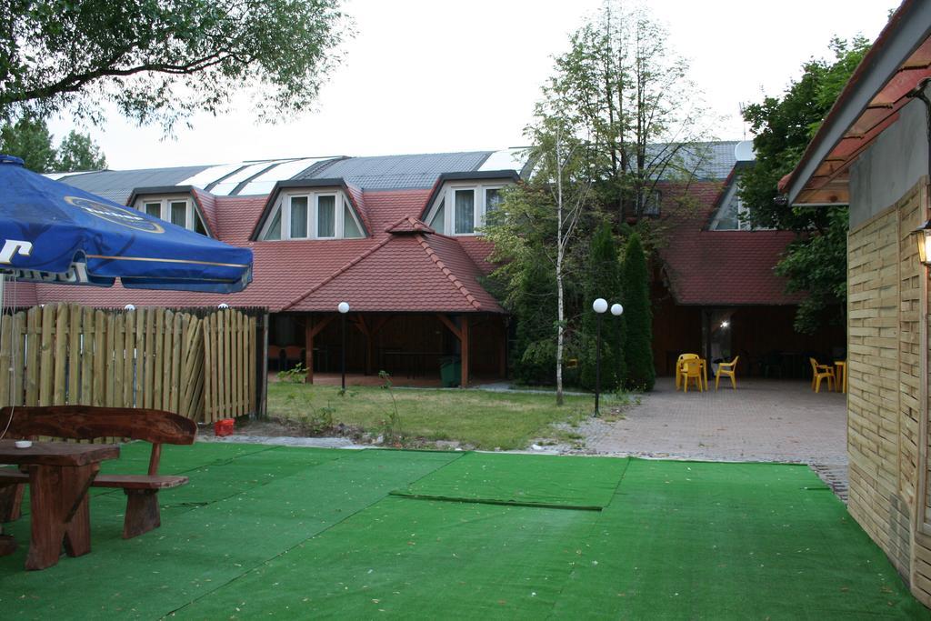 Hotel Tenishouse 마르키 외부 사진