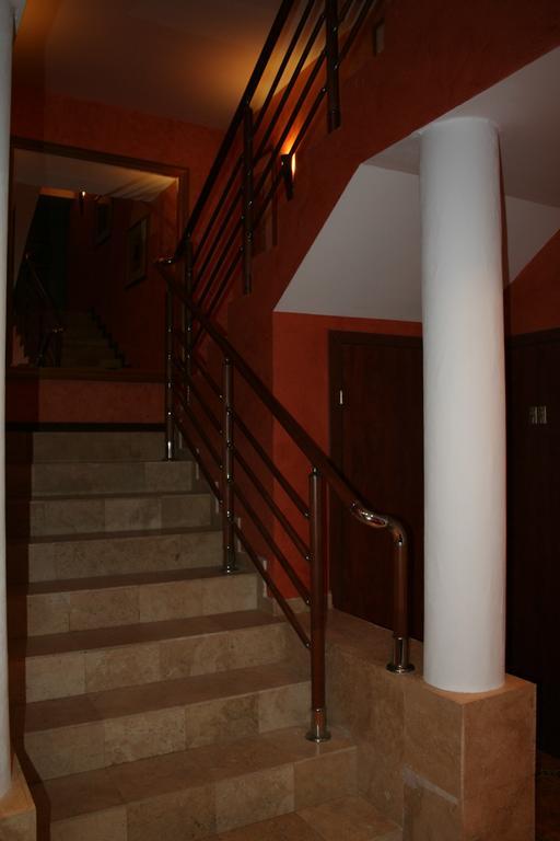 Hotel Tenishouse 마르키 외부 사진