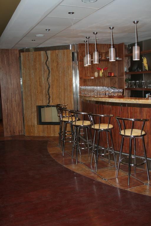 Hotel Tenishouse 마르키 외부 사진