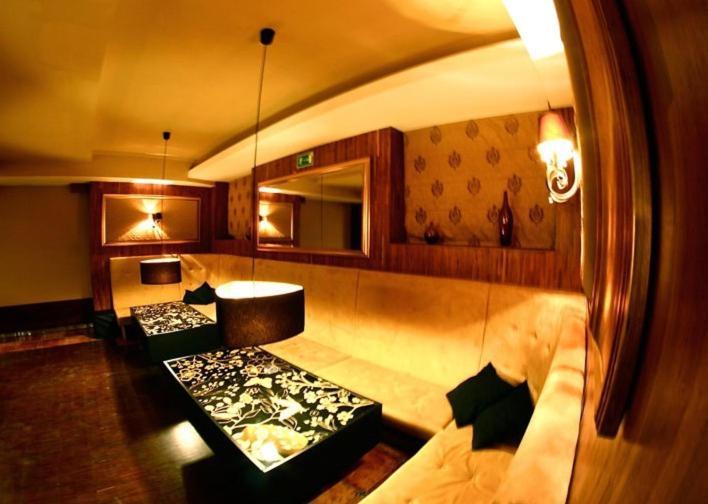 Hotel Tenishouse 마르키 외부 사진